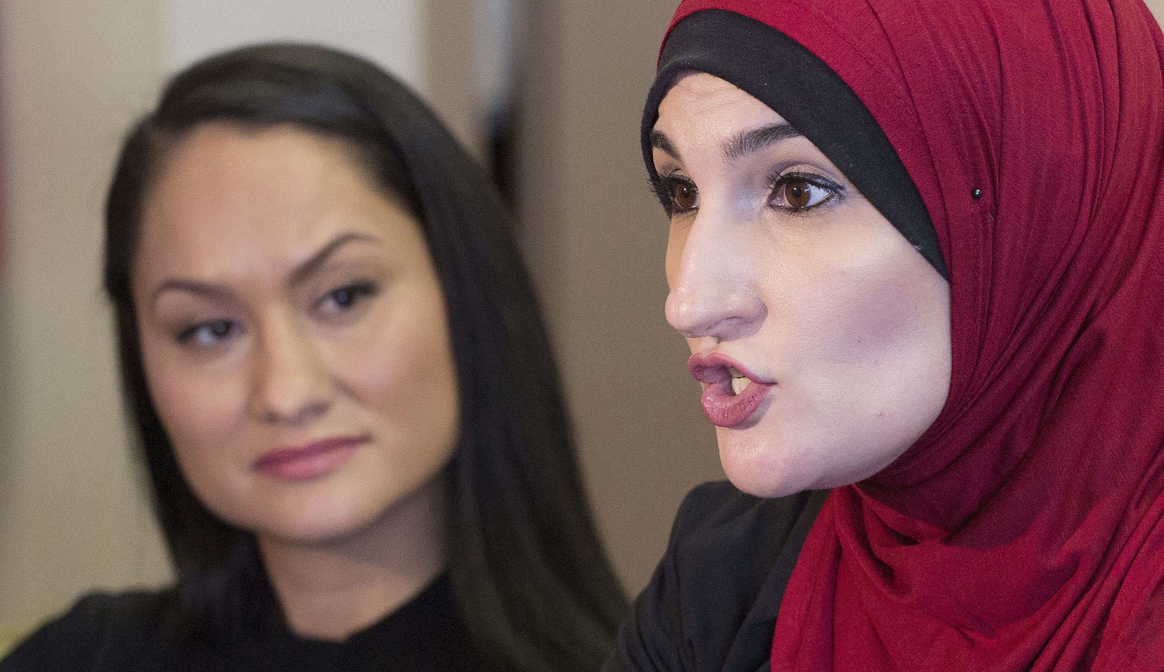 Anti-Trump ‘resistance’ hero Linda Sarsour steers Harvey relief funds to political activist group