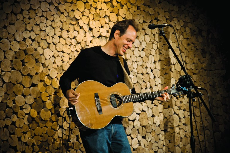 Singer-songwriter David Wilcox plays Wolf Trap Thursday
