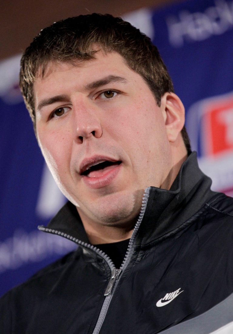   FILE - In this Jan. 12, 2012 file photo, New York Giants guard David Diehl talks to the media in East Rutherford, N.J. Diehl was arrested Sunday, June 10, 2012 for driving while intoxicated in the Queens section of New York. (AP Photo/Julio Cortez, File)  