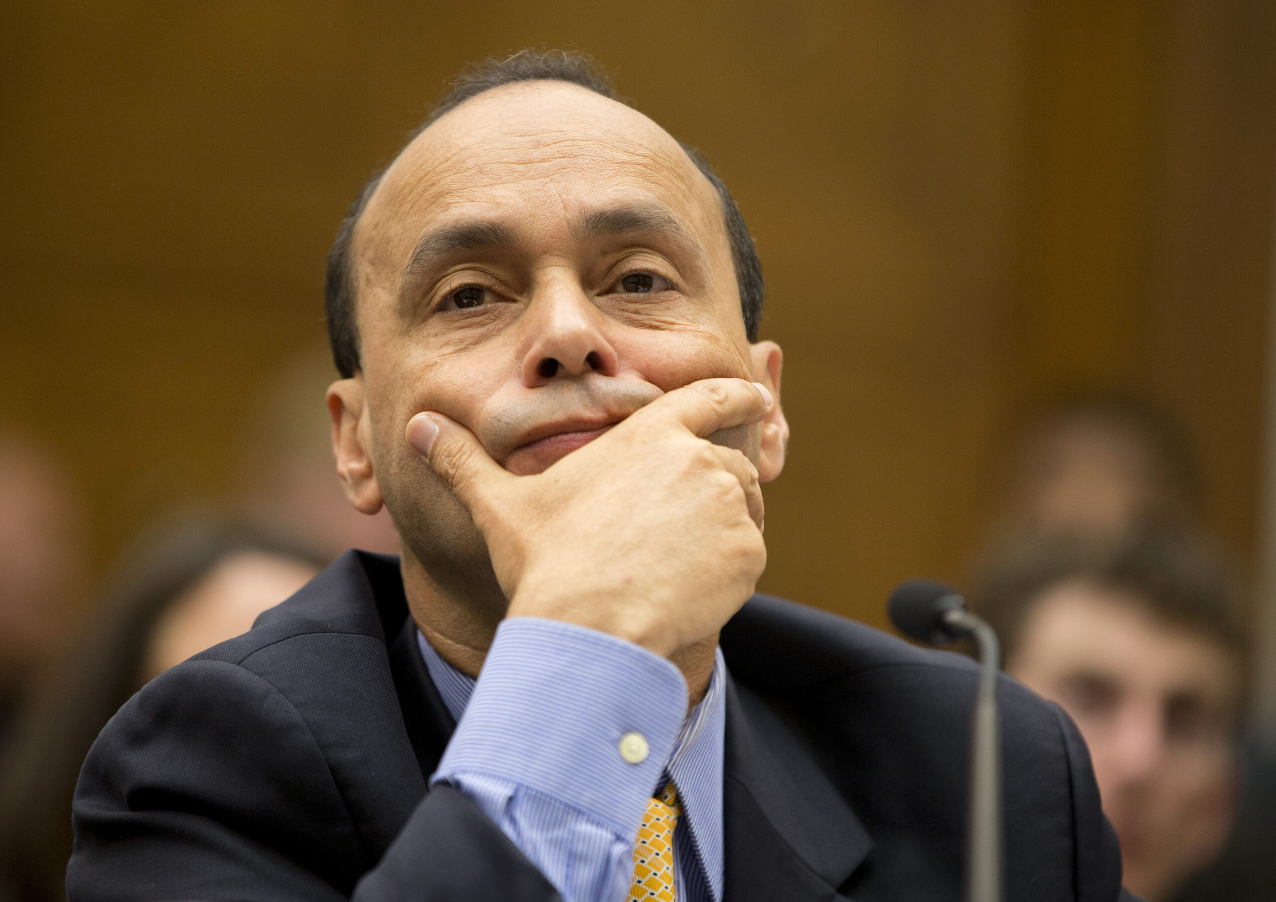 House ethics extends probe of Rep. Luis Gutierrez over consulting fees