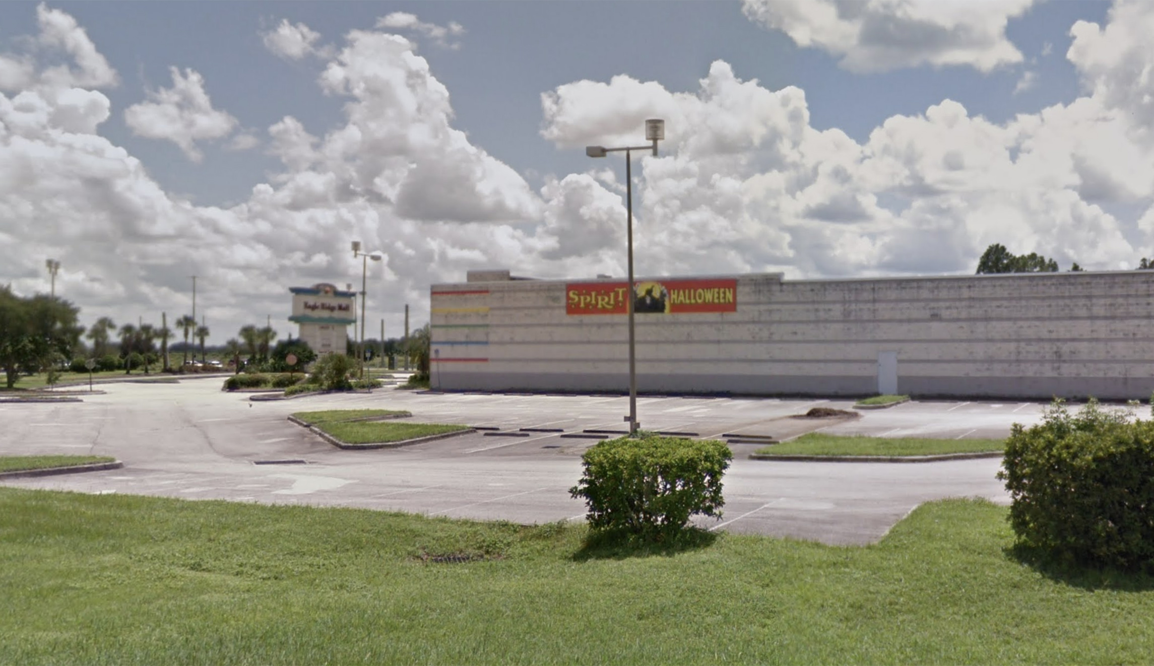 Two IEDs detonated at mall in Lake Wales, Florida