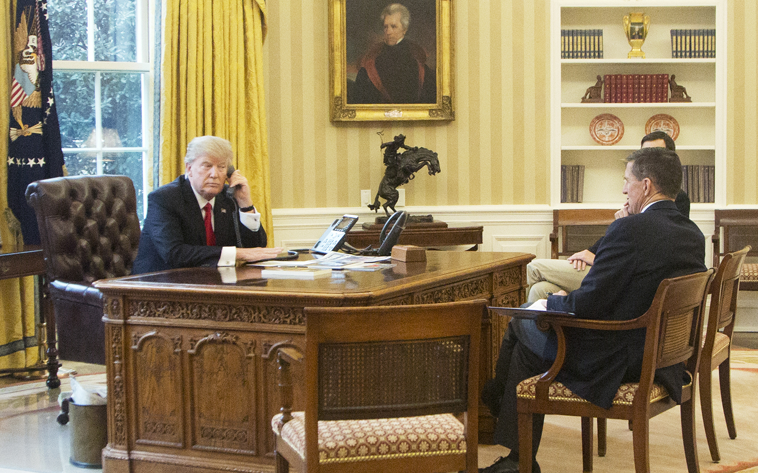 Trump talks with Saudi king about Islamic terrorism and refugees