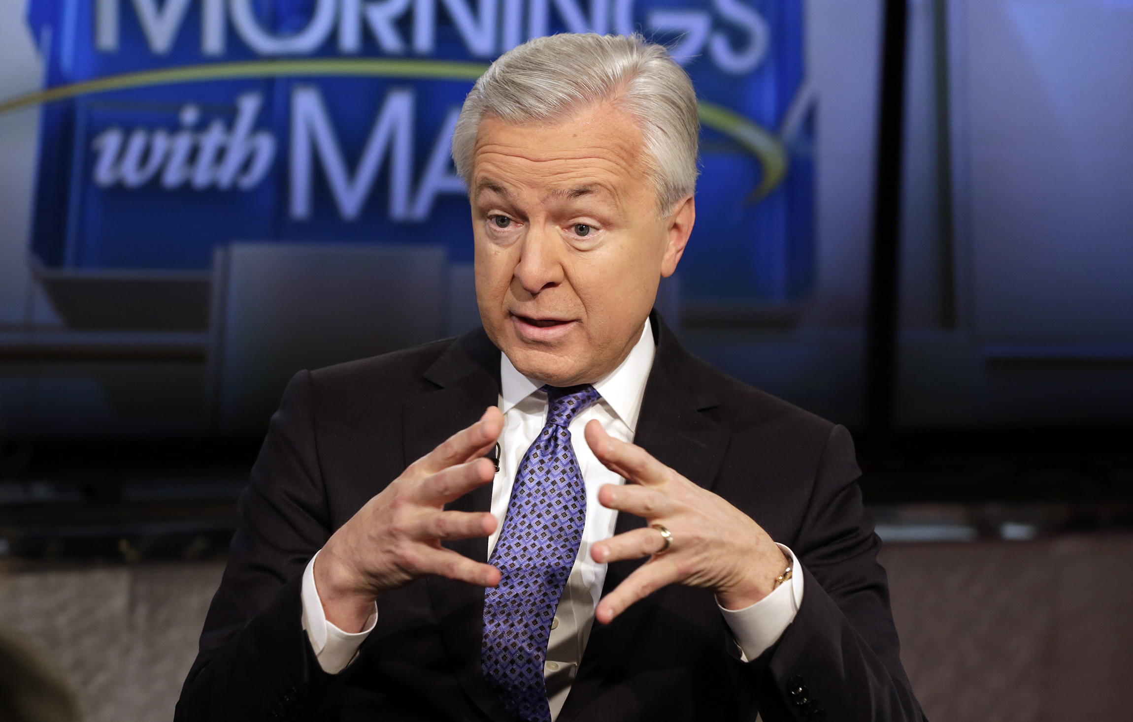 Wells Fargo CEO gives back $41 million made in equity scandal