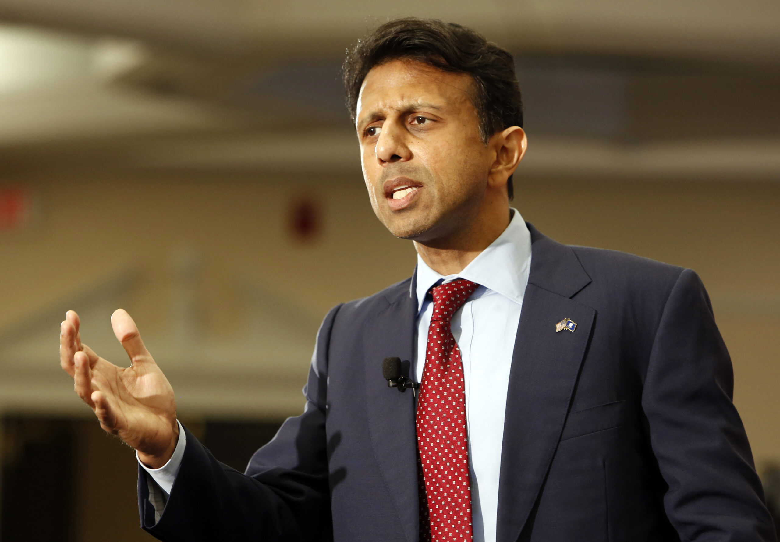 Republican presidential contenders split on free trade