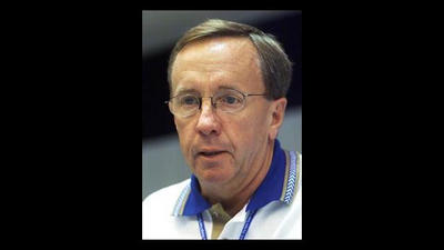 Swim coach Rick Curl to plead guilty to abusing student