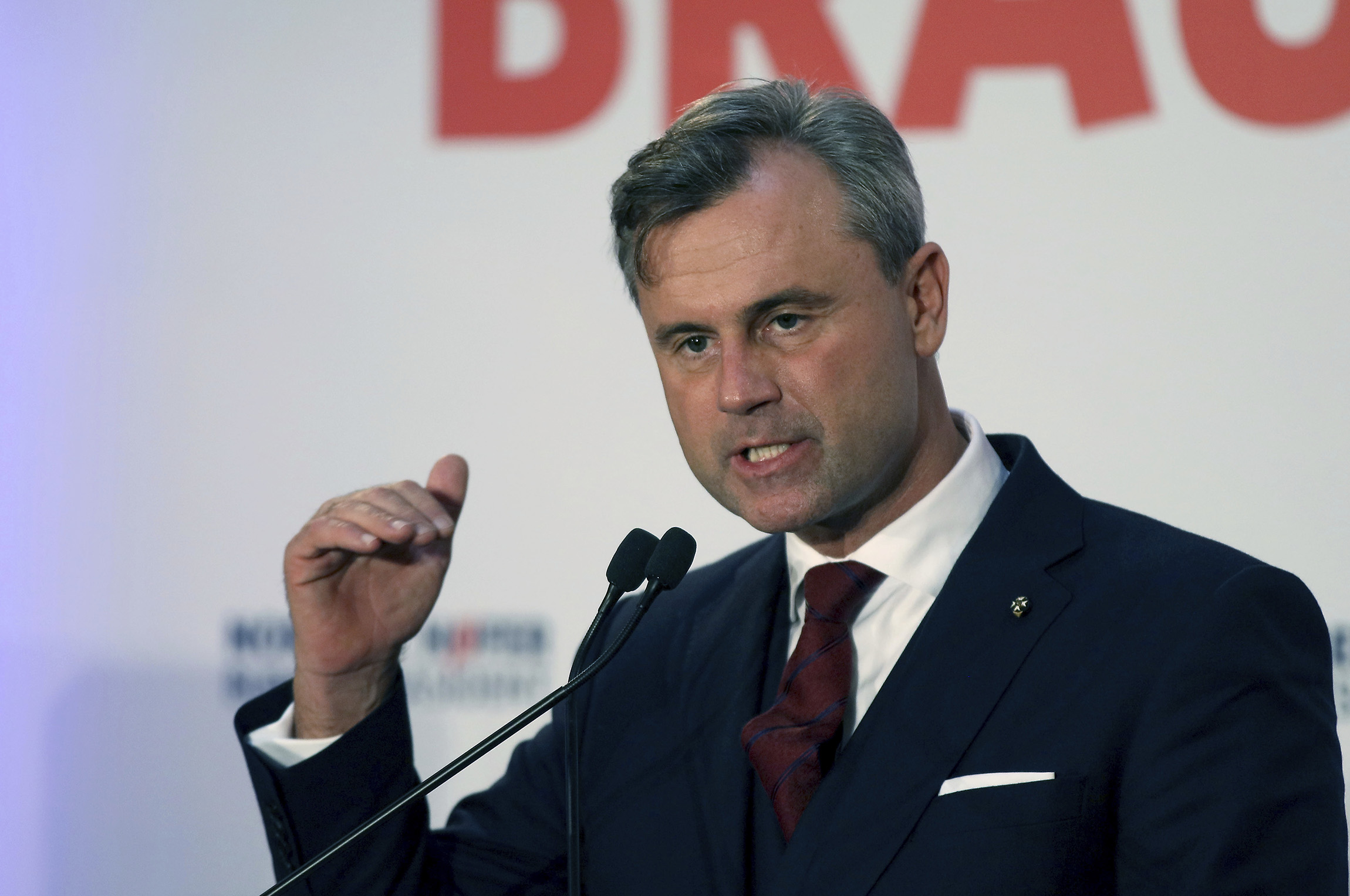 Austrian voters reject far-right candidate