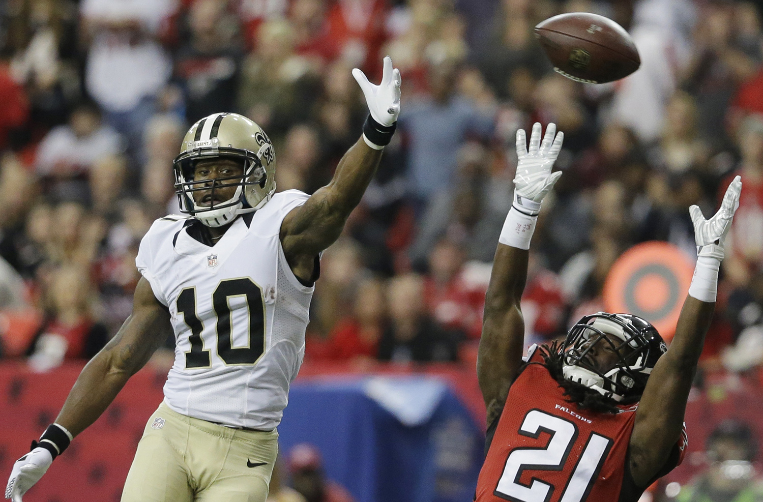 Poll: One in five Republicans will watch football over presidential debate