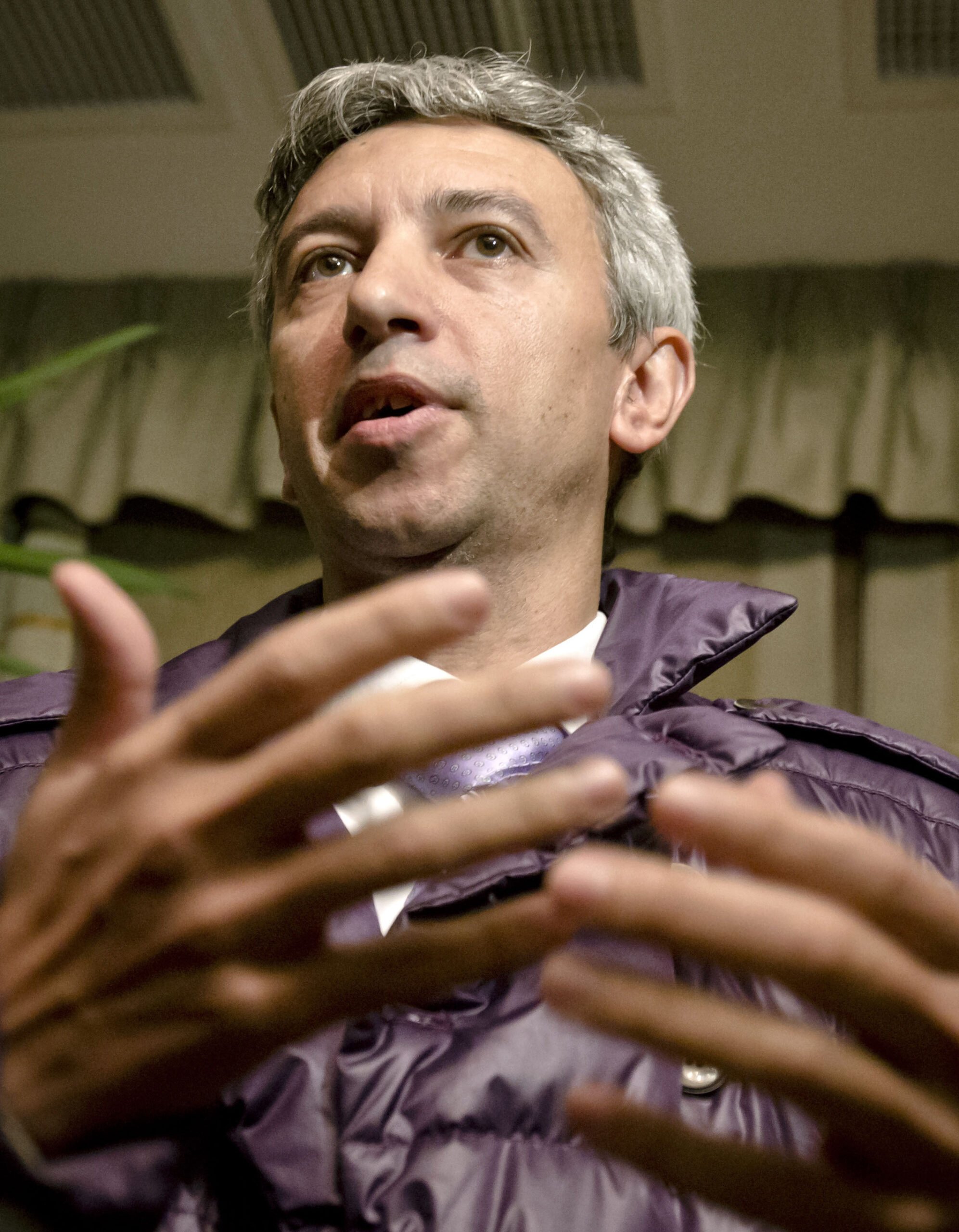 Populist emerges in Romania’s bitter election