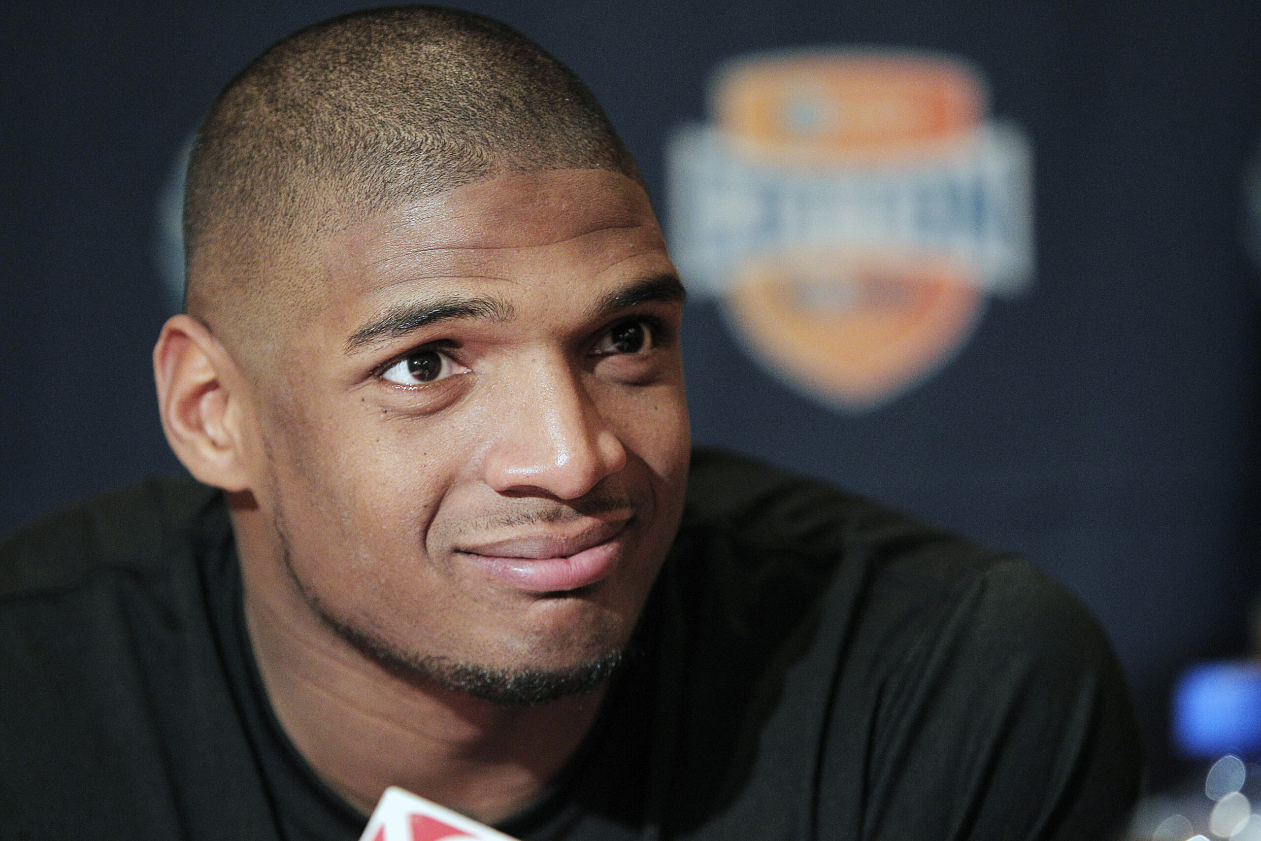 White House praises gay Mo. player’s announcement
