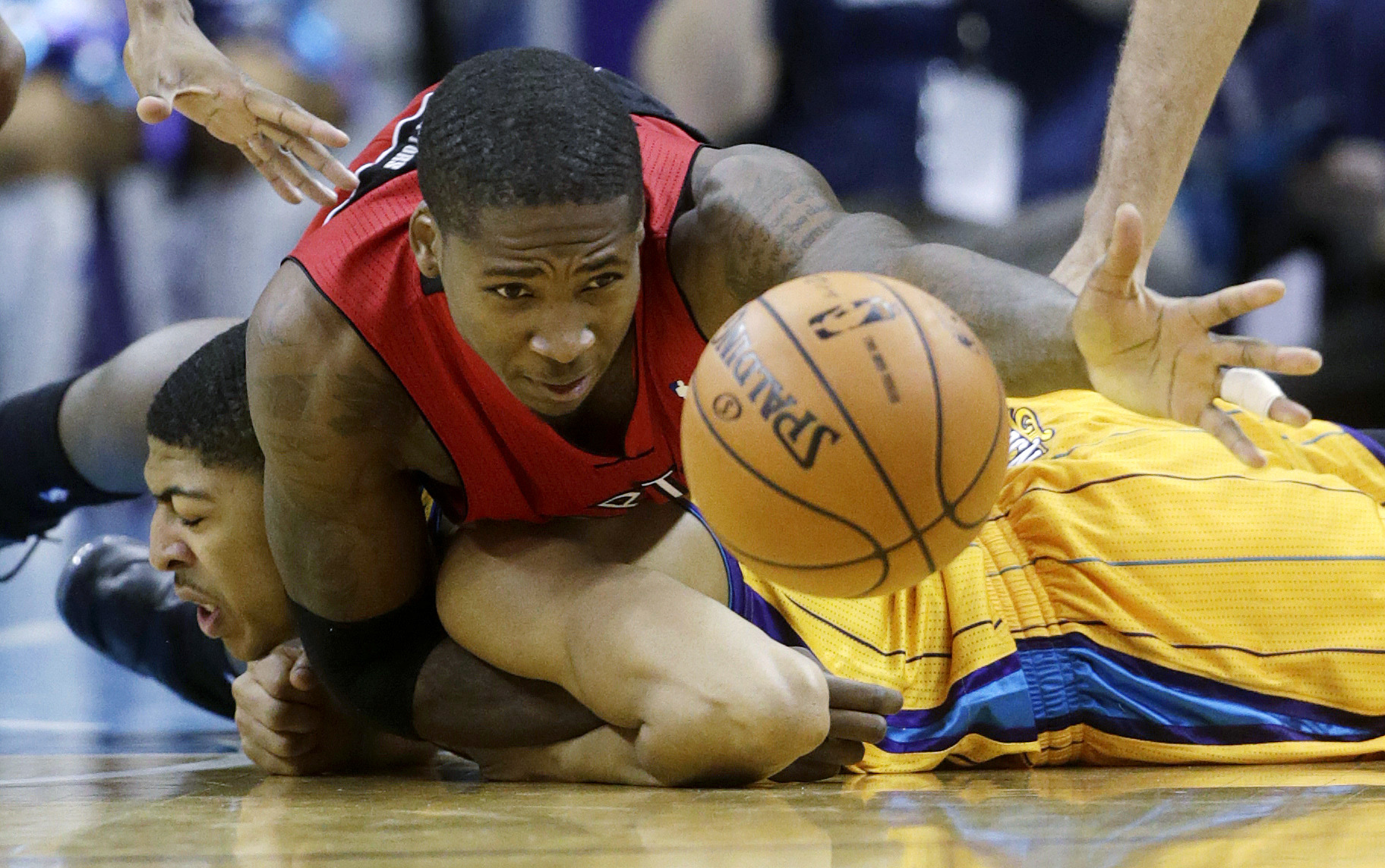DeRozan leads Raptors past Hornets 104-97 in OT