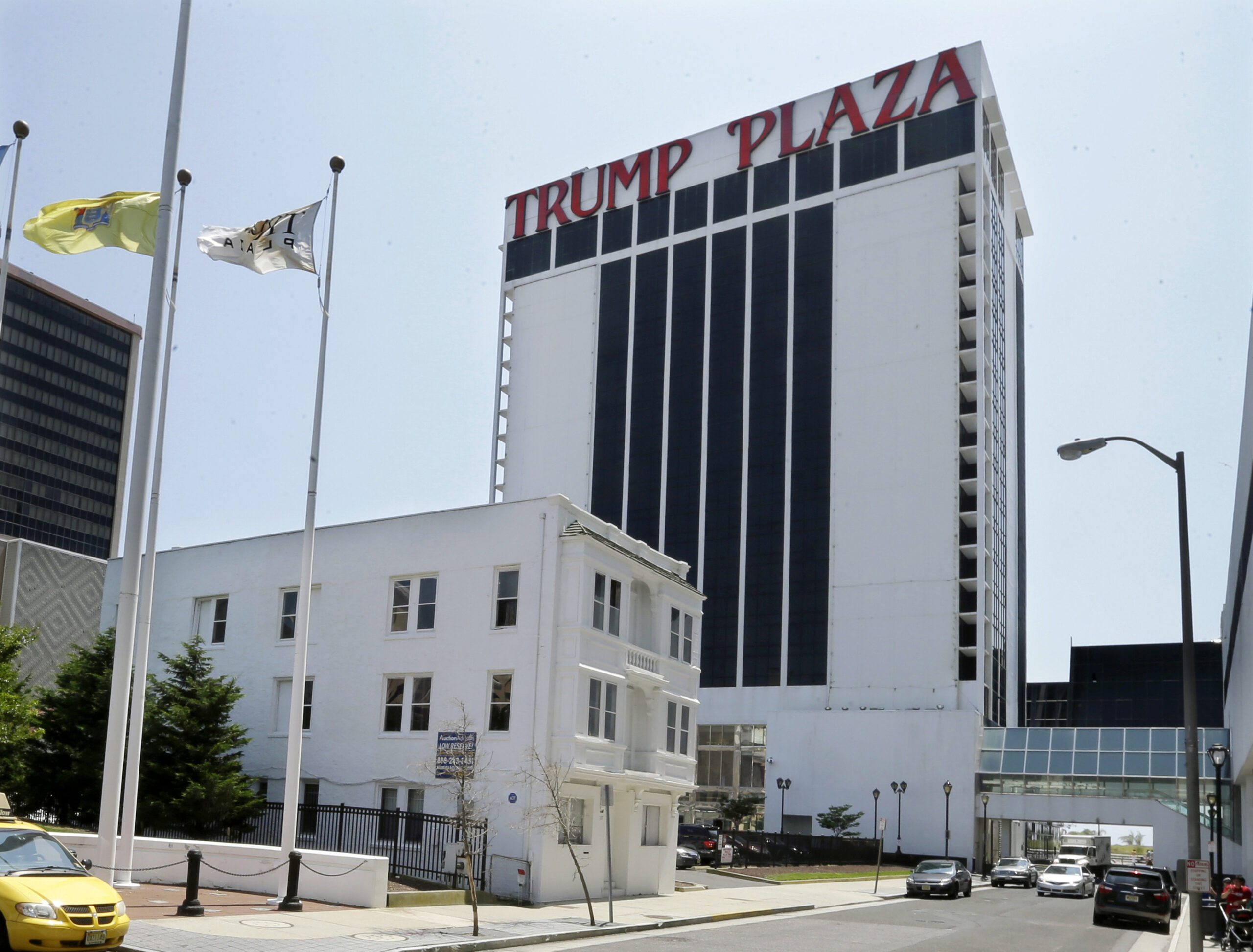 Home owned by Trump holdout auctioned for $530,000