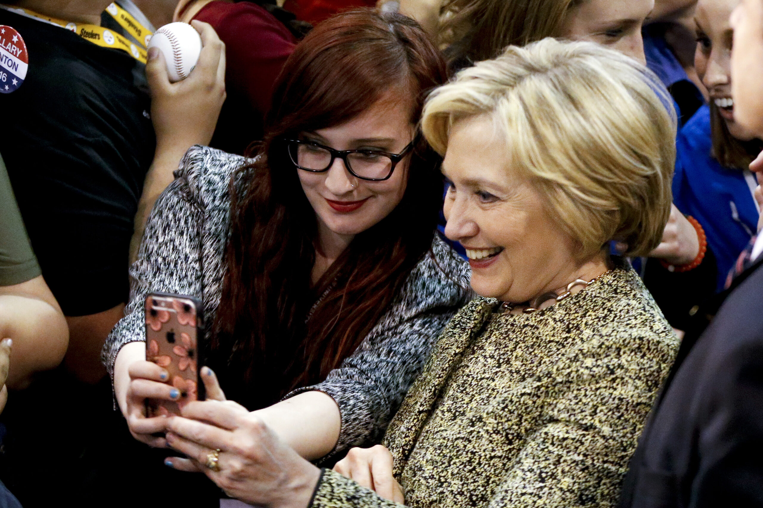 Hillary Clinton bags 84 percent of donations from America’s top colleges