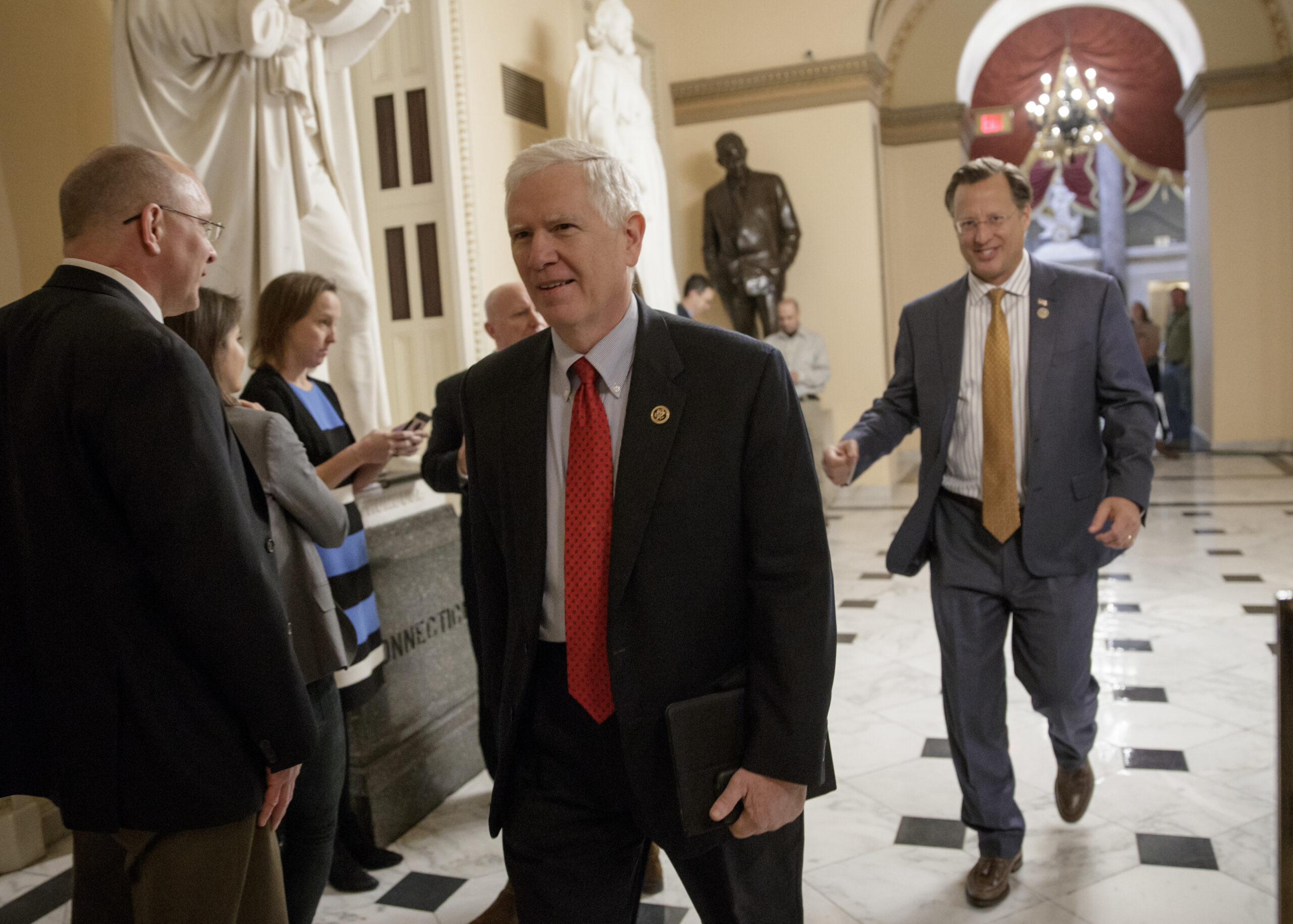 Mo Brooks endorses Roy Moore in Alabama Senate race