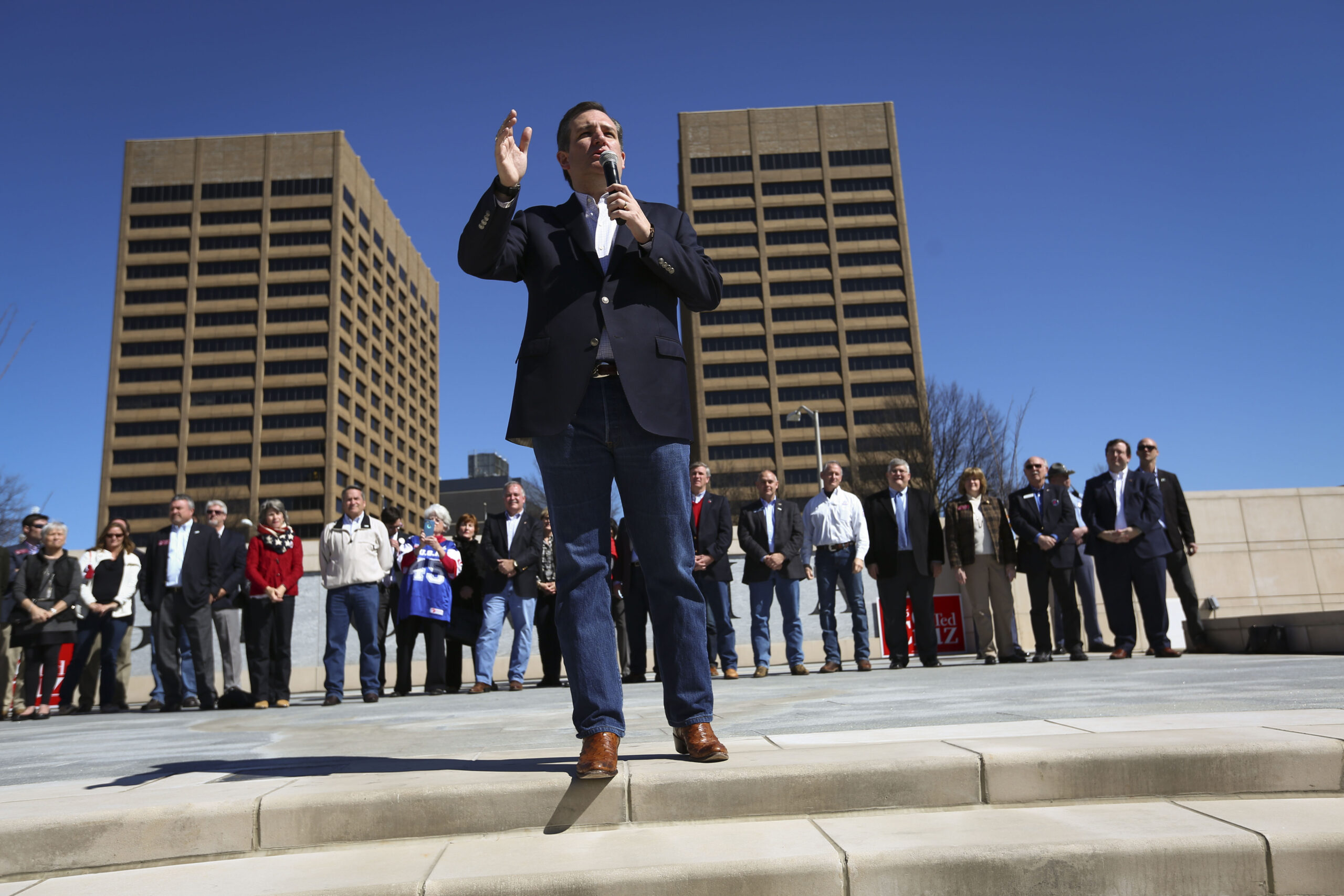 Cruz asks what Trump may be ‘hiding’ in tax returns