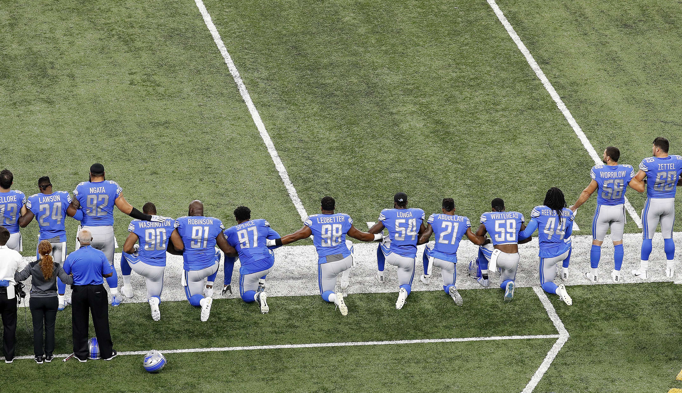 Kneel before Trump — that’ll show him!