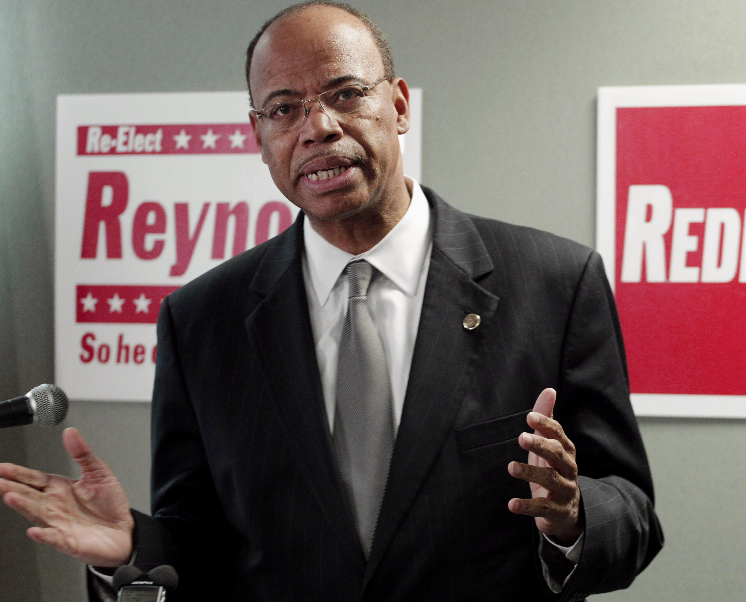 Former US congressman arrested in Zimbabwe