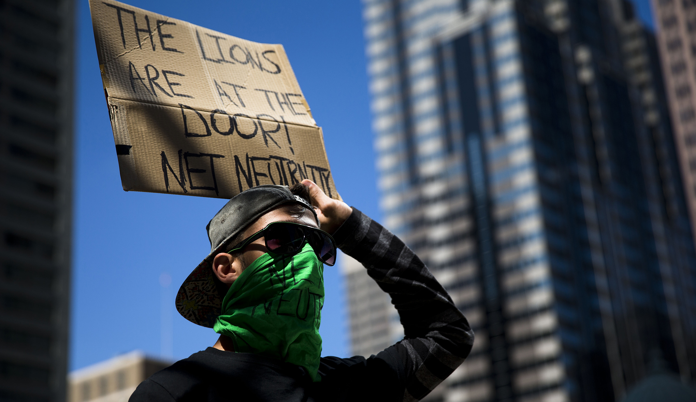 Democrats: Robots influenced FCC’s move to kill net neutrality