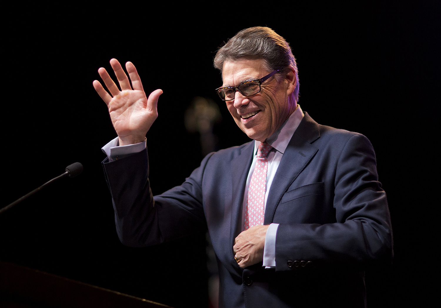 Report: Perry makes the Trump short list for energy chief