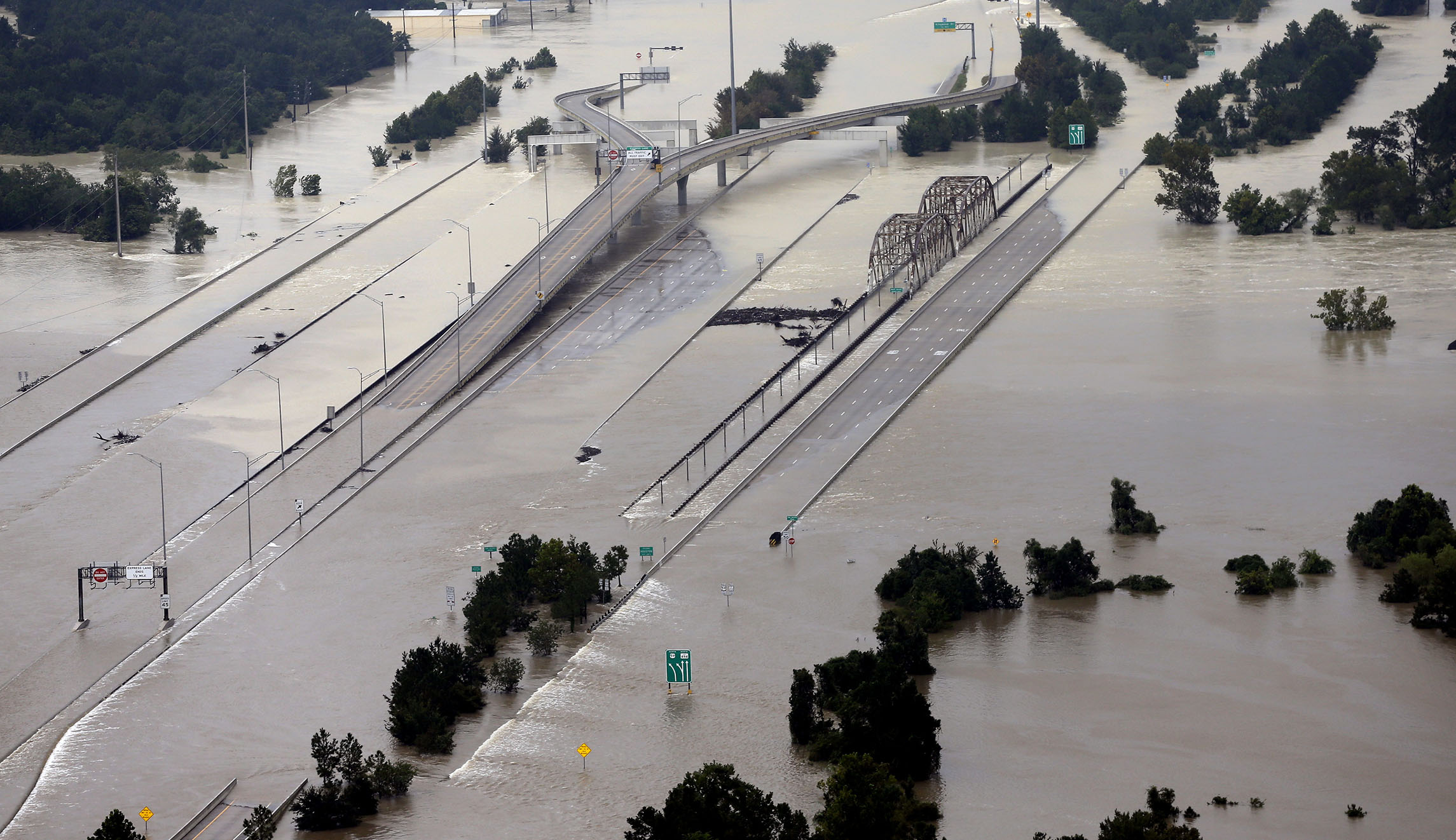 FEMA: Nearly 200,000 affected by Harvey have requested government assistance