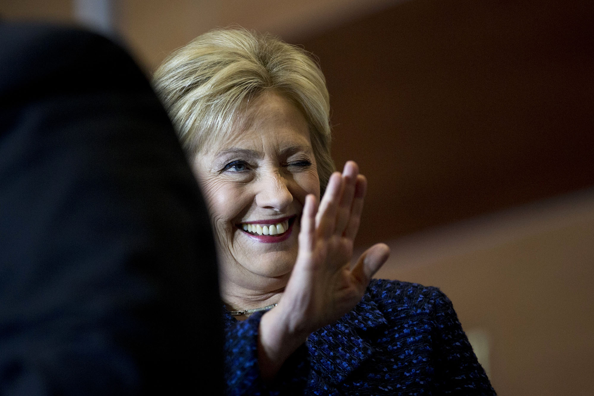 Media work to downplay latest Clinton email revelation