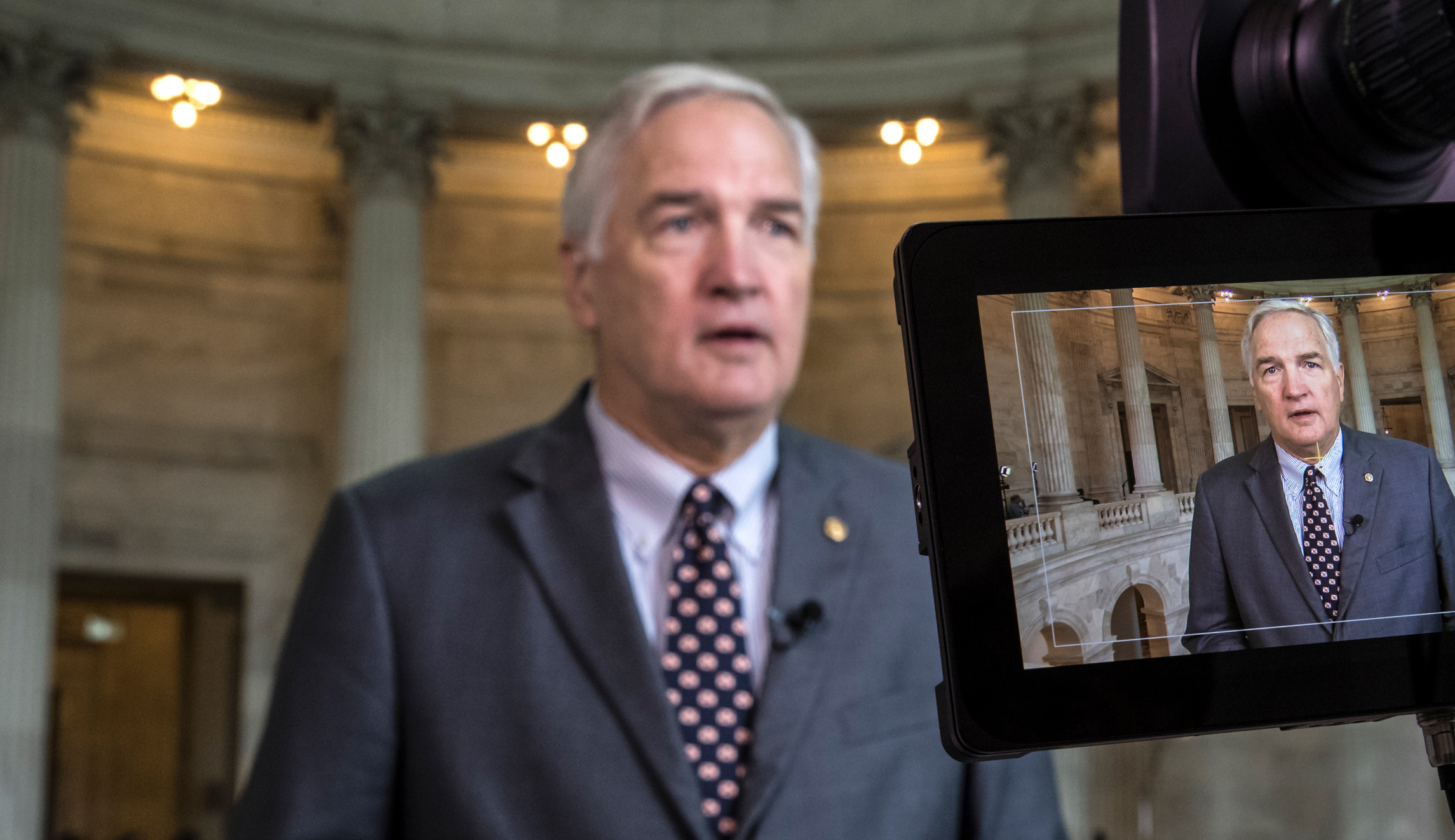 Pro-Trump super PAC plans last-minute offensive for Luther Strange in Alabama