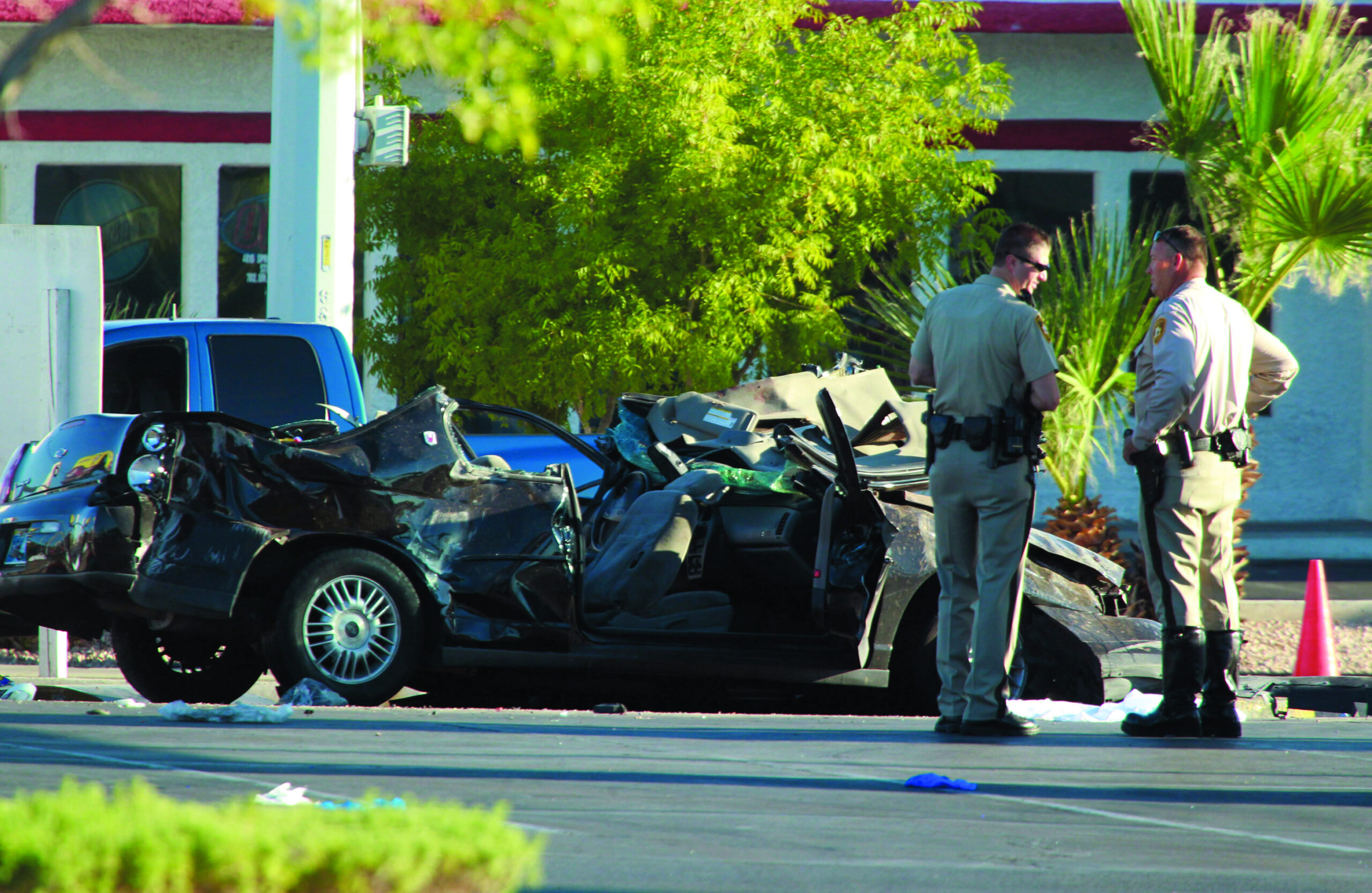 4 dead, 8 injured after car hits bus stop in Vegas