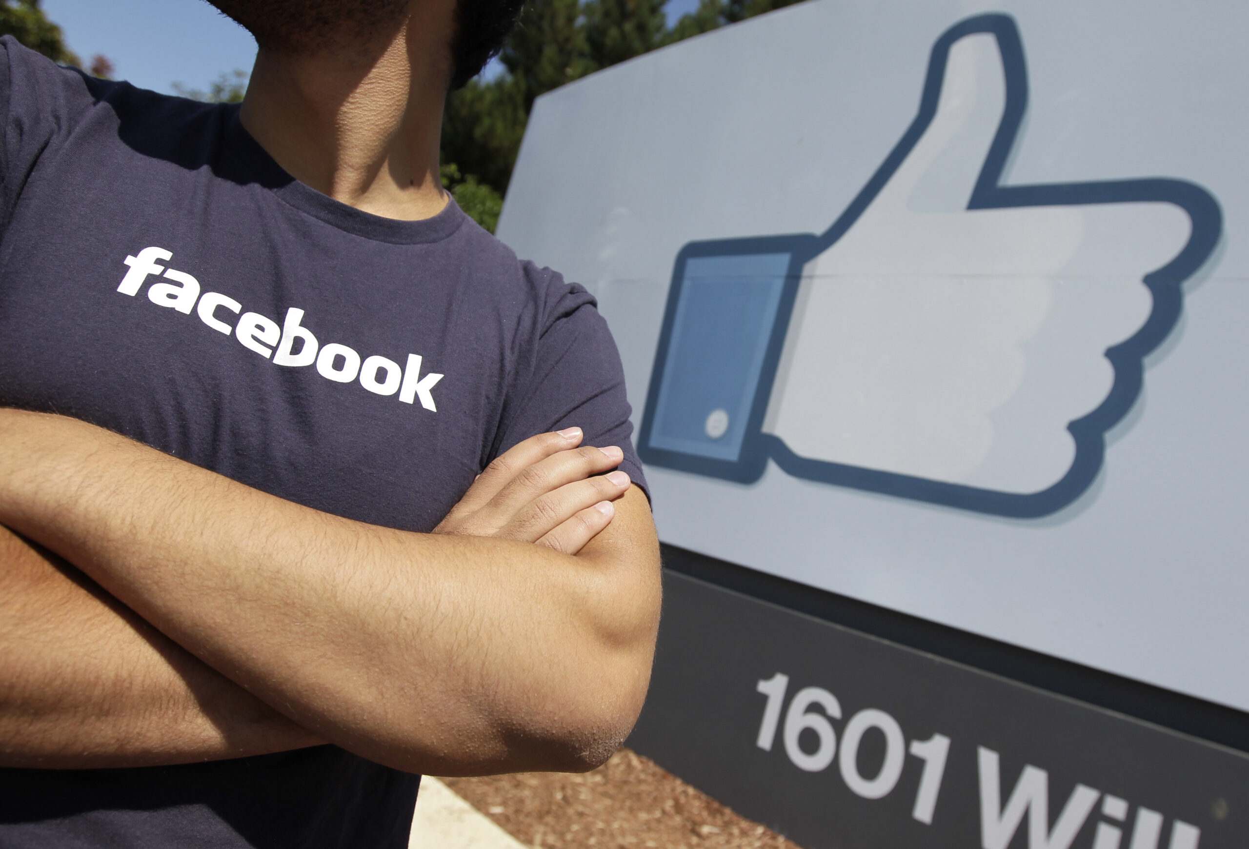 Facebook lets users appeal decisions to remove questionable content
