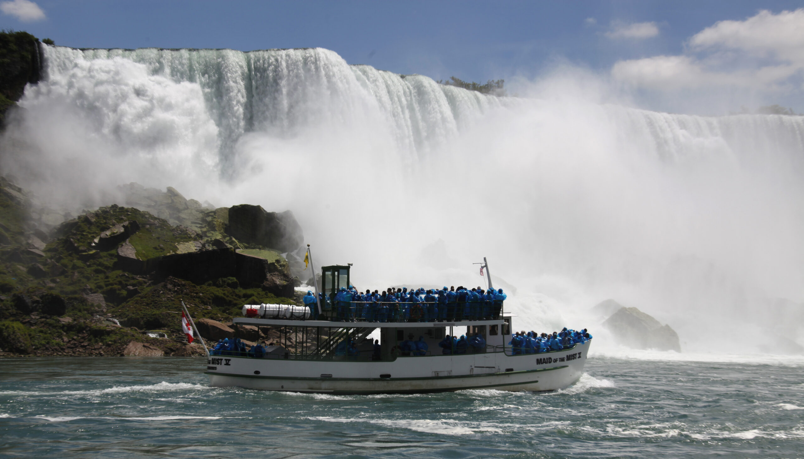 NY gov: Maid of Mist to continue at Niagara Falls