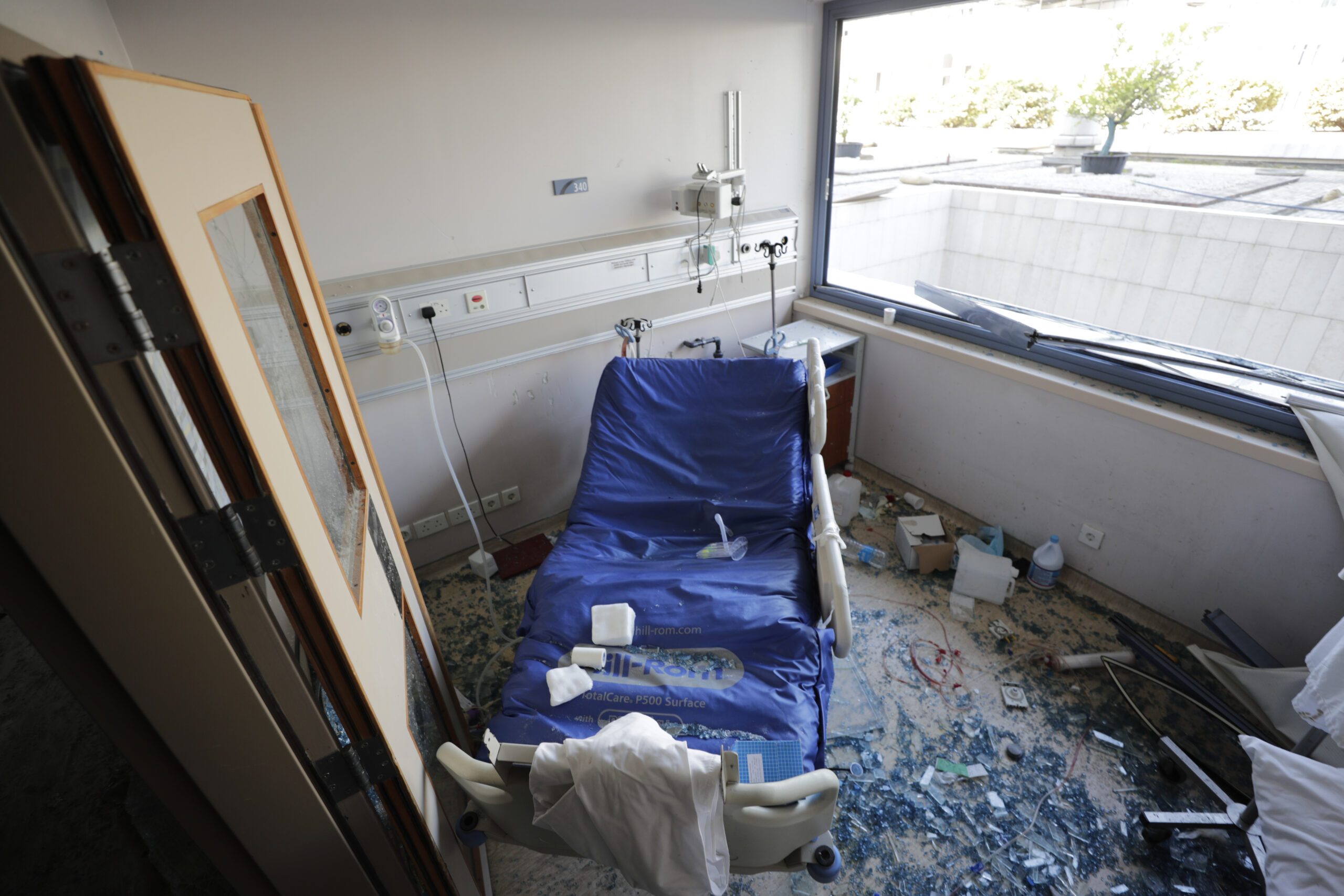 VIDEO: Father captures moment Beirut explosion hits while wife is in labor