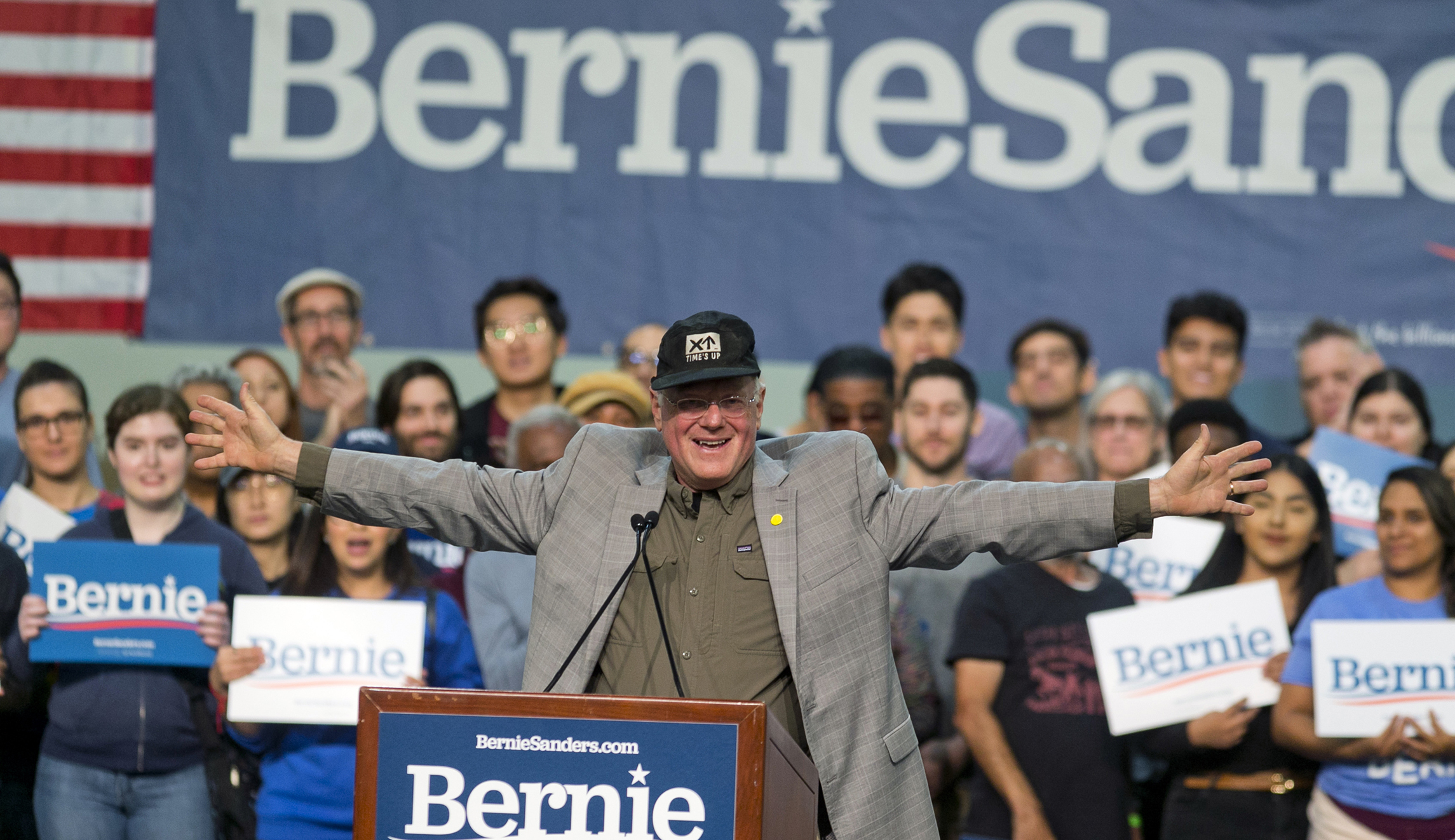 Ben & Jerry’s founders unveil new ice cream flavor in support of Bernie Sanders