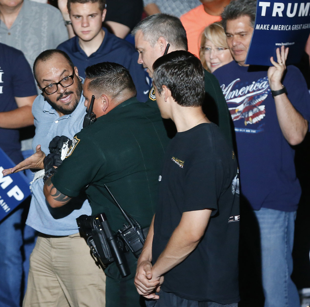Poll: Most predict ‘political violence,’ but still demand straight talk