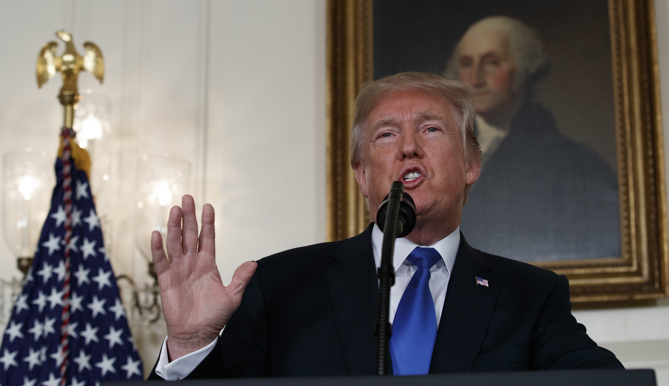 Trumps urges Democrats to ‘get smart’ on Obamacare after cutting off insurer payments