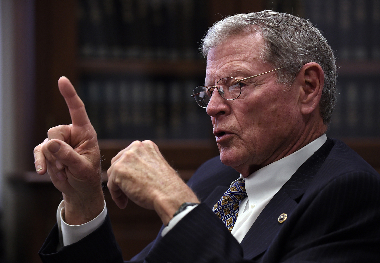 Top EPA critic offers rare moment of praise