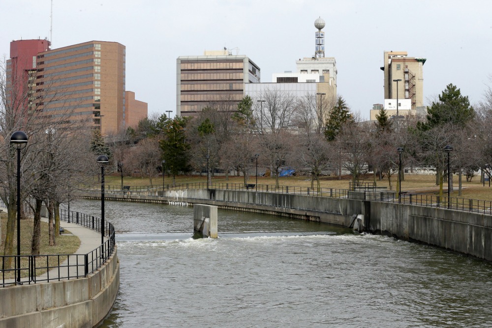 House OKs bill forcing EPA to notify public of lead in water