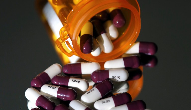 Biden aims for Canadian prescription imports in new drug price executive order