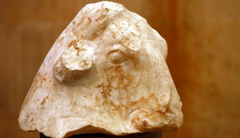 ‘Banned for life’: Billionaire surrenders 180 stolen antiquities