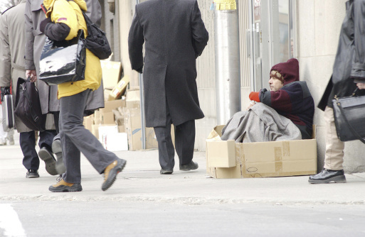 A proposed Baltimore bill would make it illegal for panhandlers to go traipsing out into an intersection to beg for money. (Photo: Thinkstock)