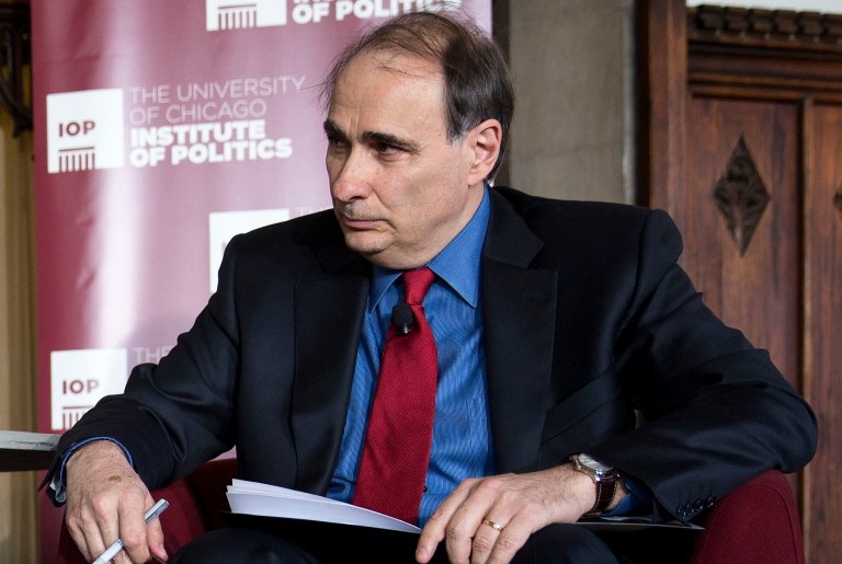 Former White House adviser David Axelrod tweeted what appears to be a passive aggressive response to Hillary Clinton's criticism of the White House's handling of the situation in Iraq. (AP Photo/Andrew A. Nelles)