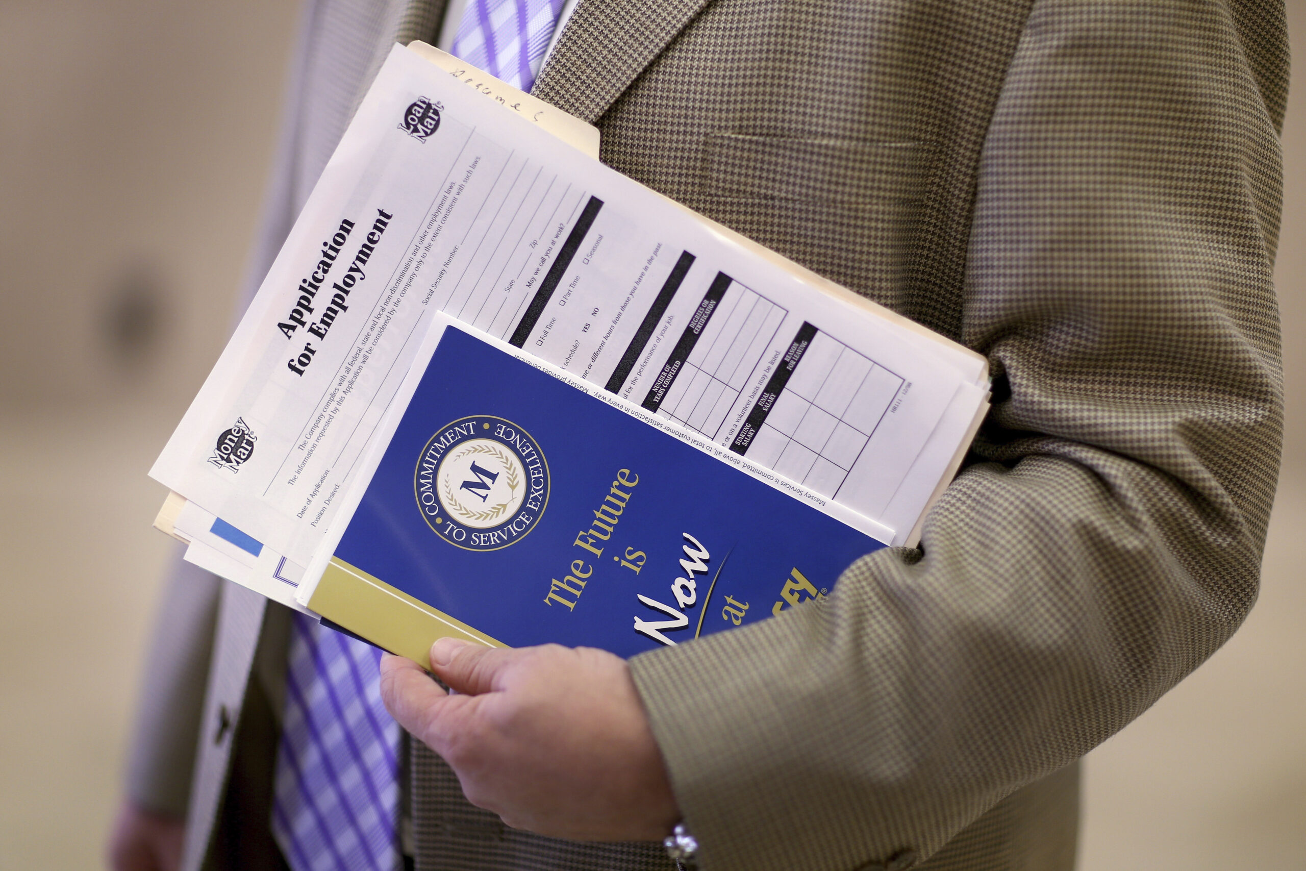 Obama enlists corporations in State of the Union plan to address long-term unemployment