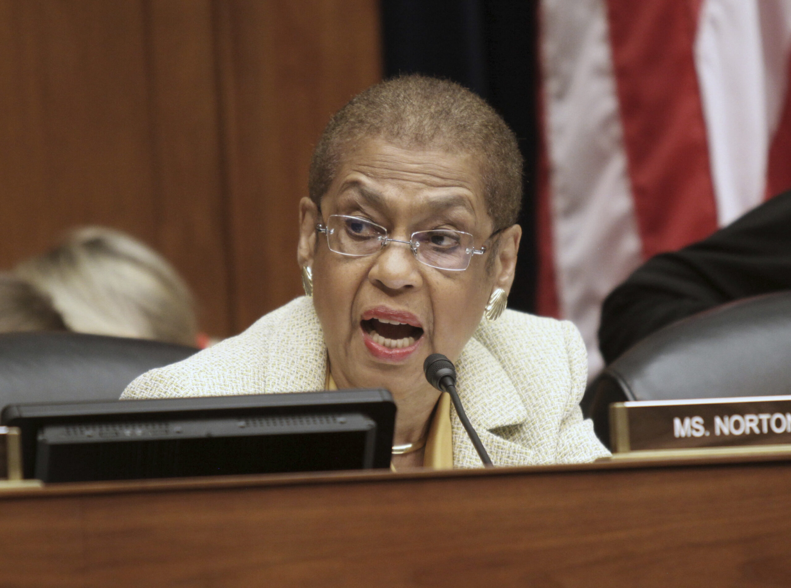 Eleanor Holmes Norton demands congressional hearing over United Airlines fiasco