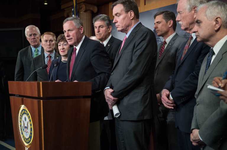 Senate Committee Recommends Measures to Counter Russia Meddling in Midterms