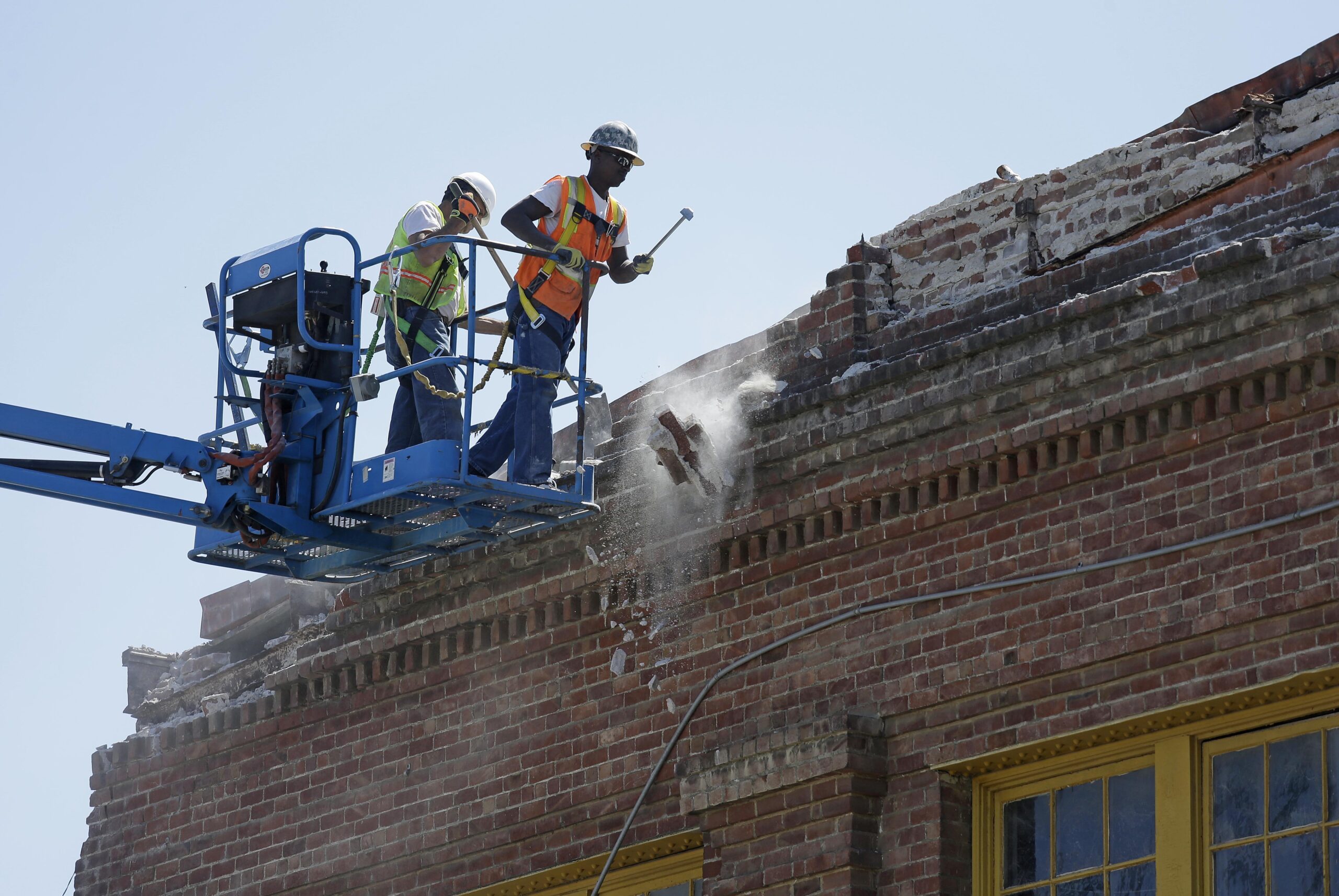 Quake is major test for hard-luck California city