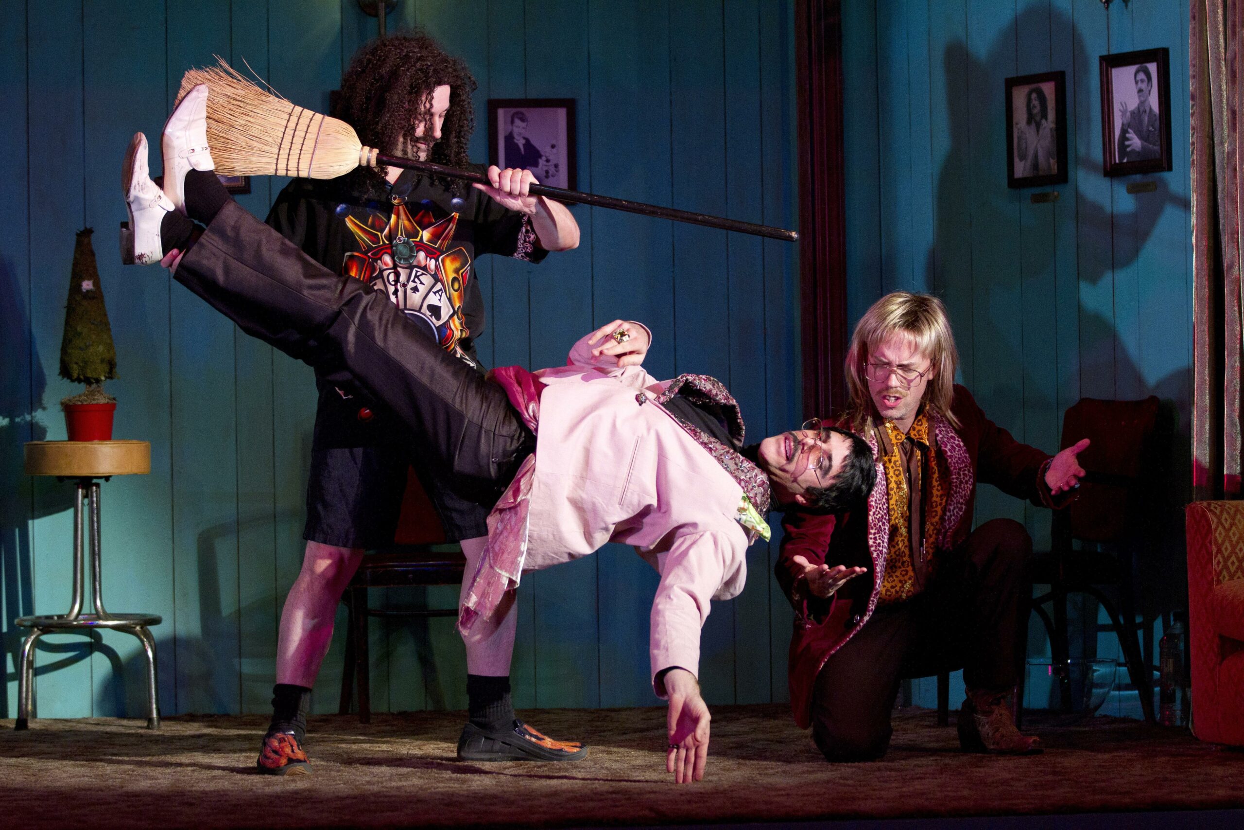 Mystery and humor mingle in ‘Elephant Room’