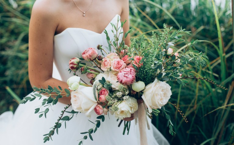 The number of green cards being issued to alien brides married to Americans has tripled in one year. (iStock Photo)