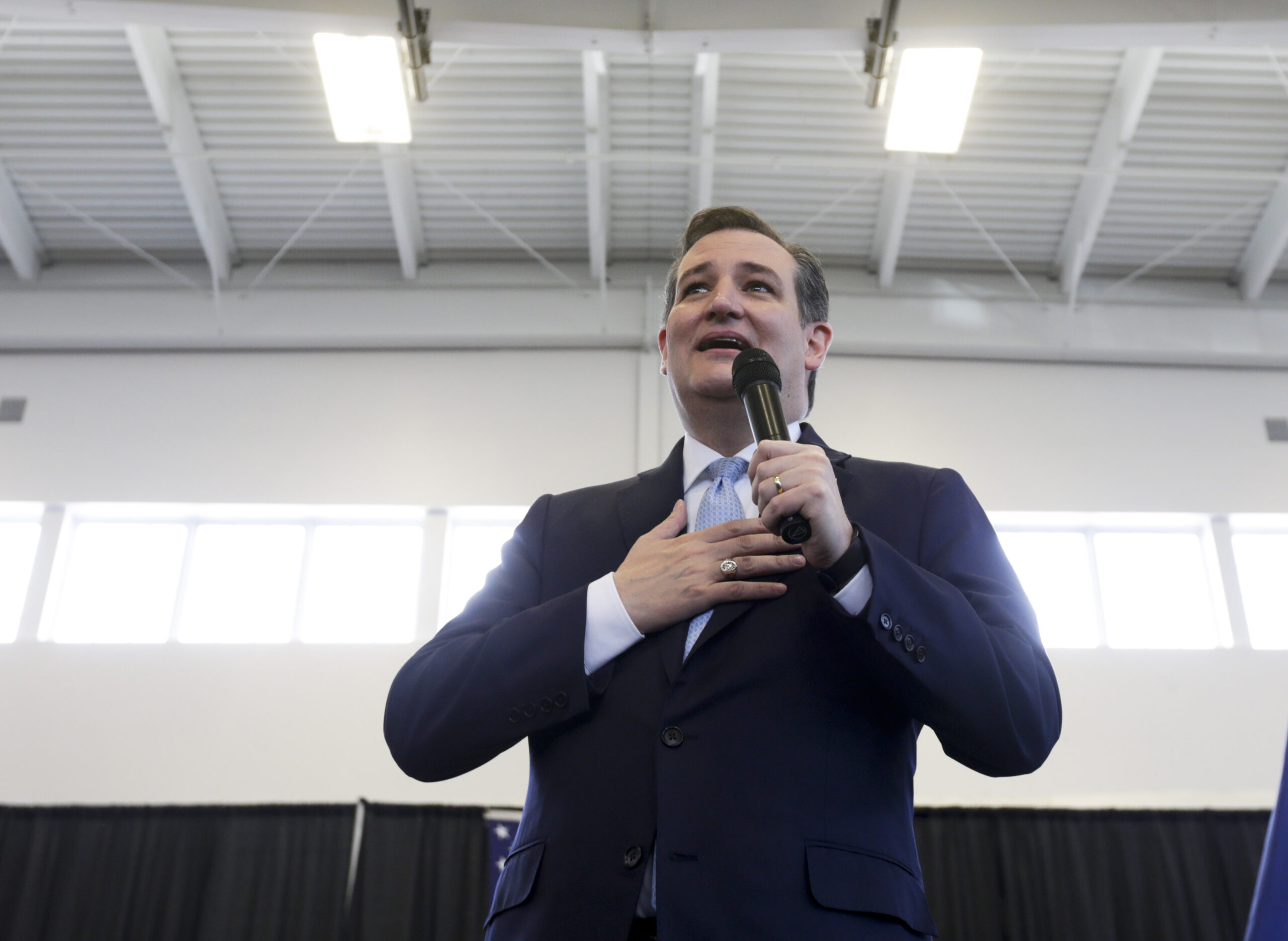 With Trump absent, Cruz celebrates Colorado victory