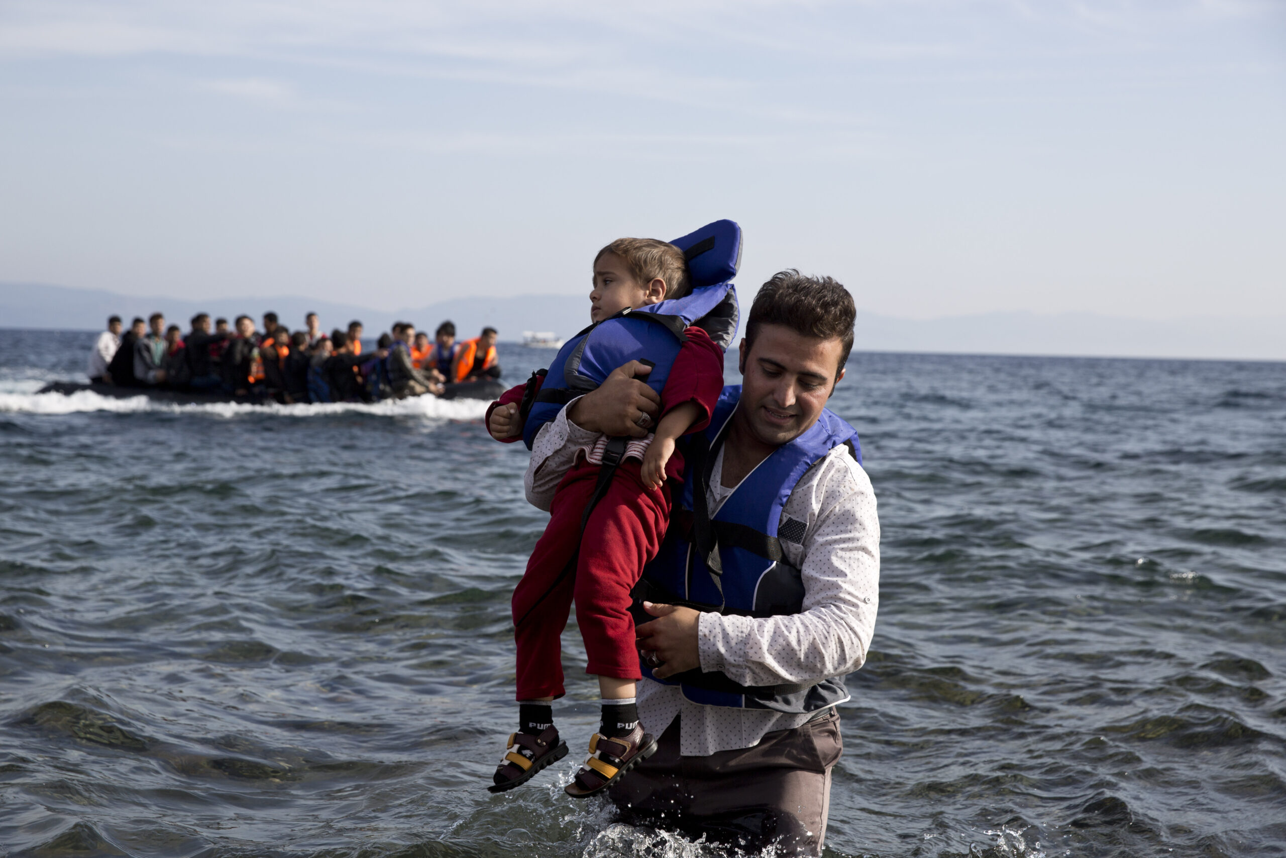 Obama announces 85,000 more refugee slots in 2016