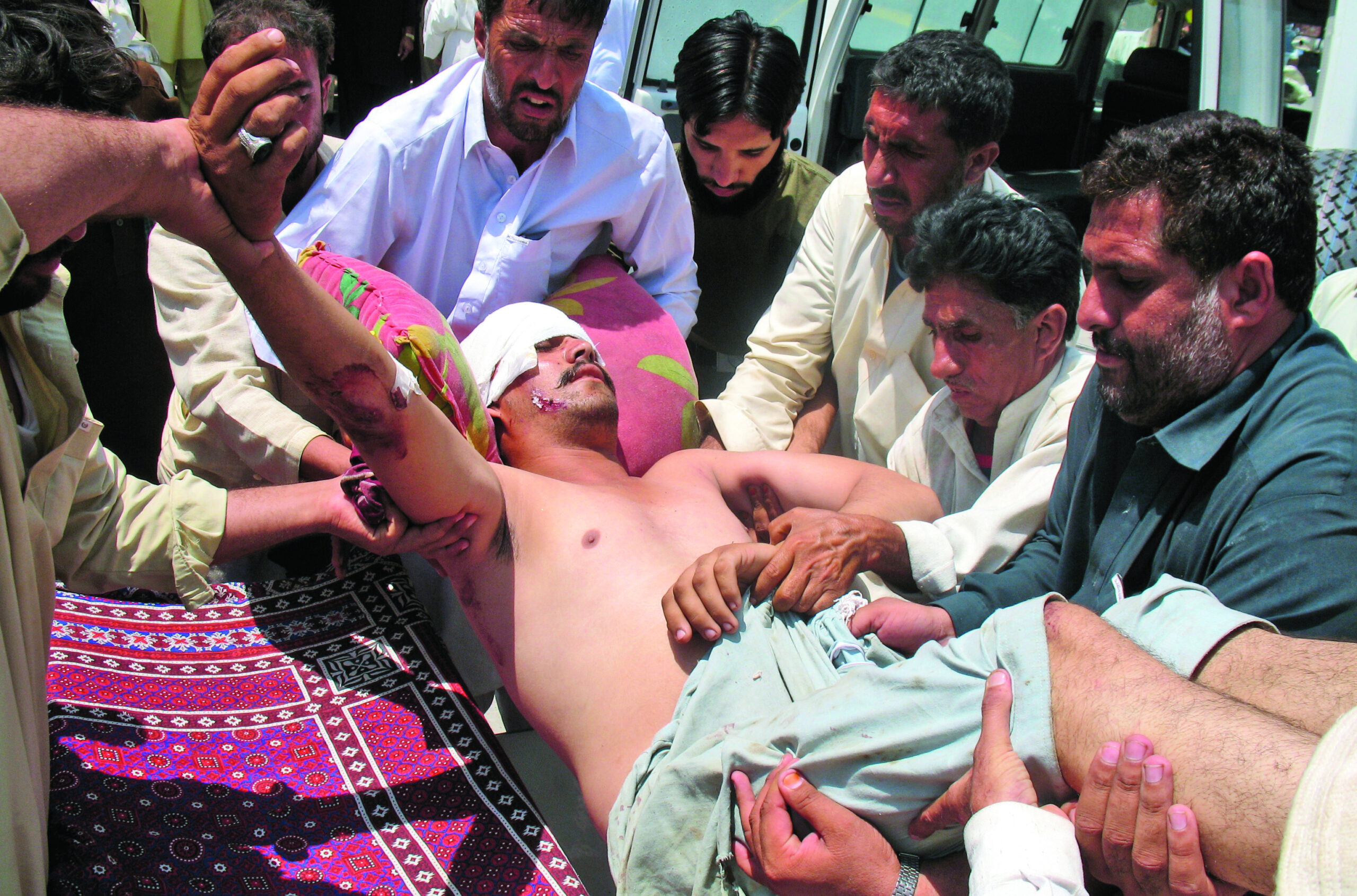 Vehicle hits mine in Pakistan, killing 14 Shiites