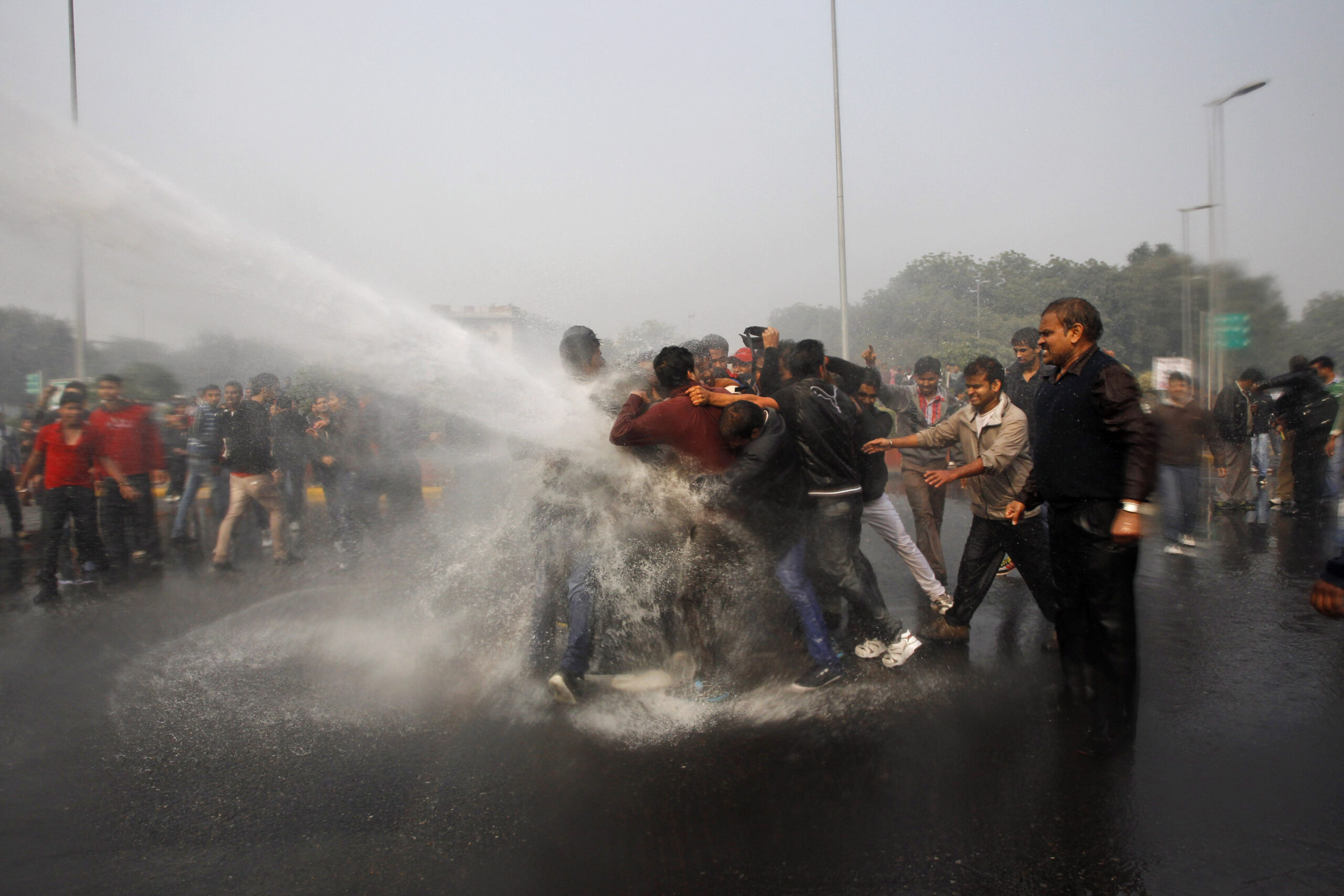 Gang rape protesters clash with Indian police