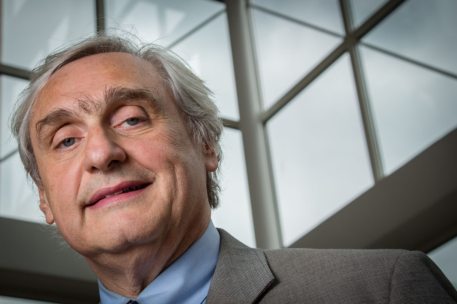 Federal judge wants firing squads and guillotines instead of lethal injections