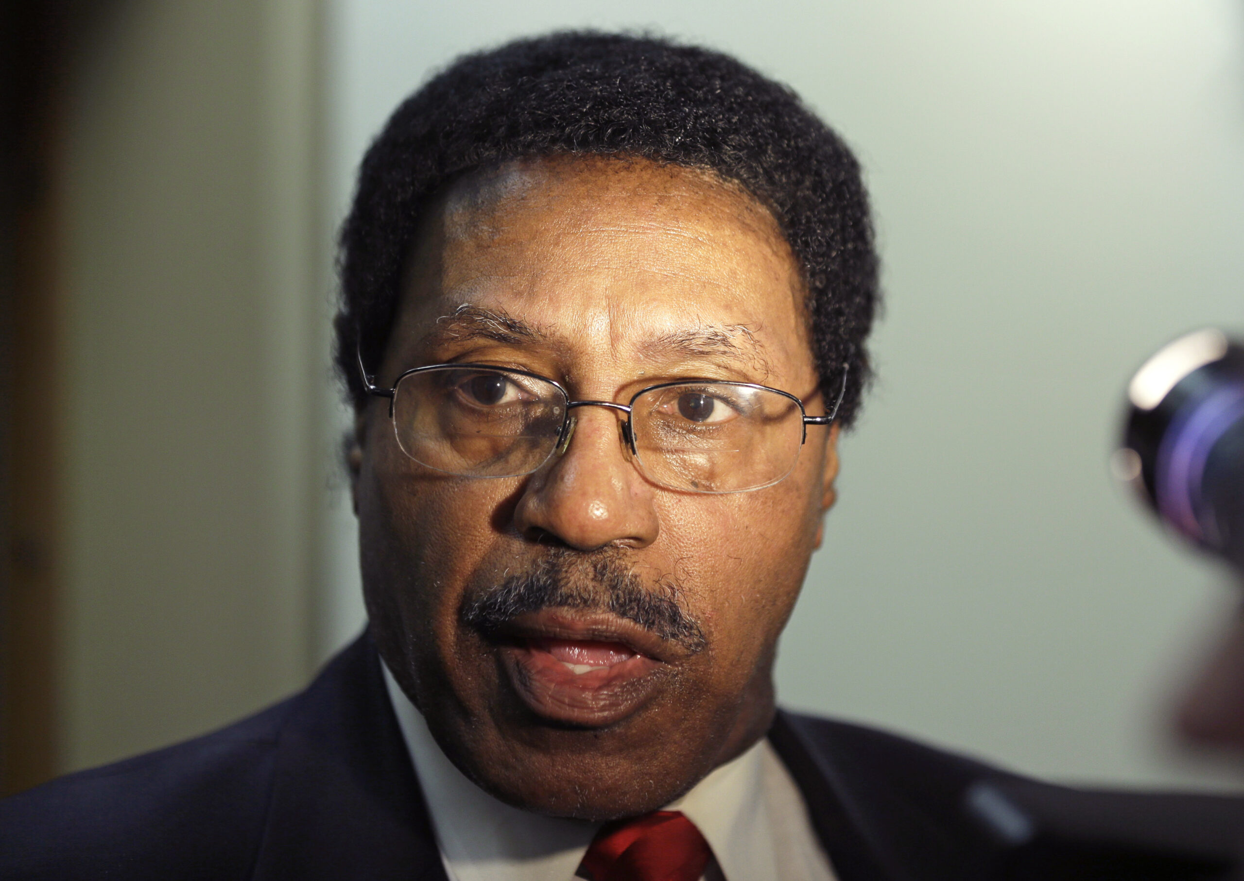 NY legislator charged with misusing campaign funds